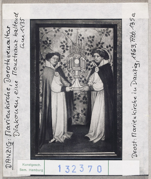 Vorschaubild Danzig, Marienkirche: Dorotheenaltar, Diakone mit Monstranz 